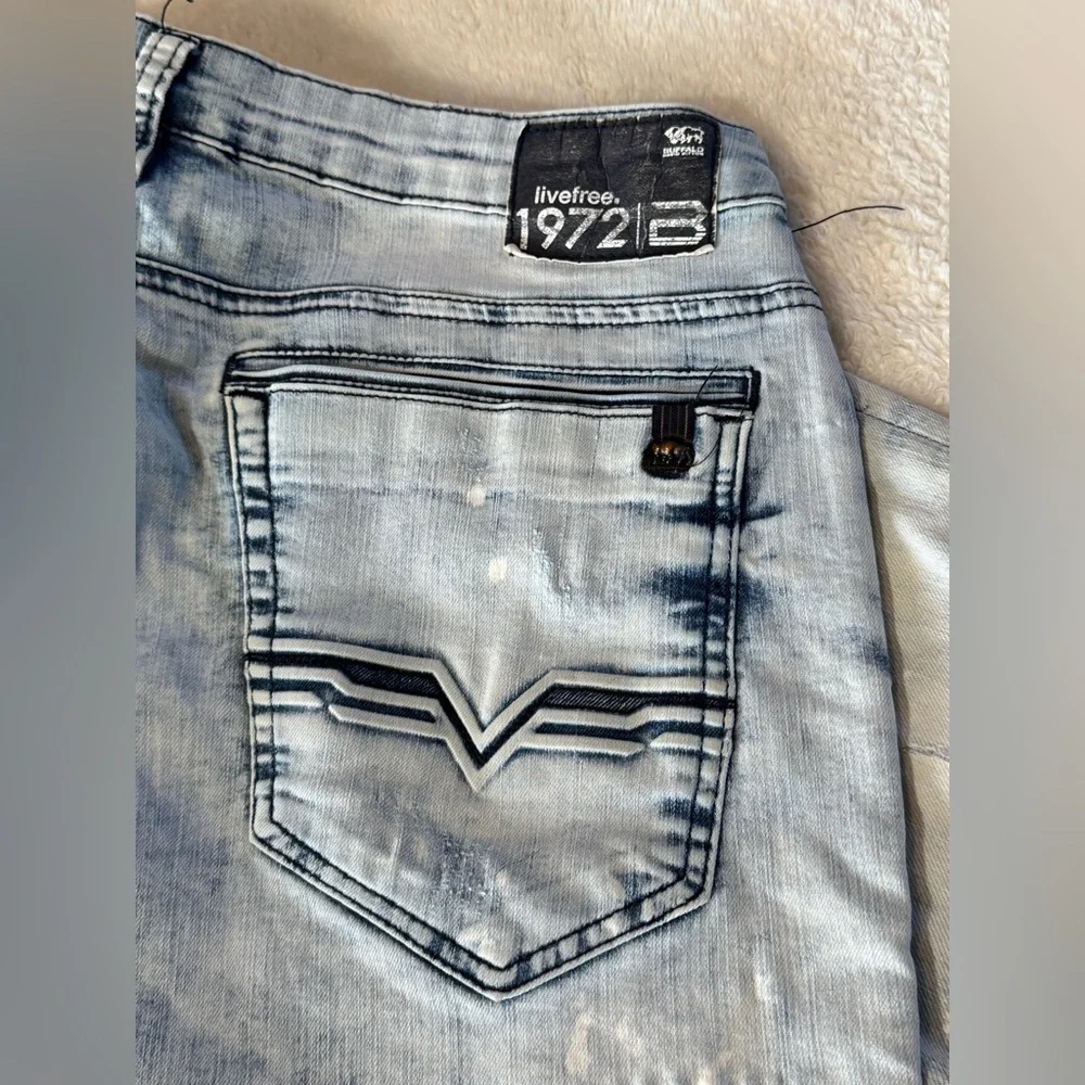 Buffalo David Bitton Light Wash Slim Straight Stretch Distressed Jeans 33x32
